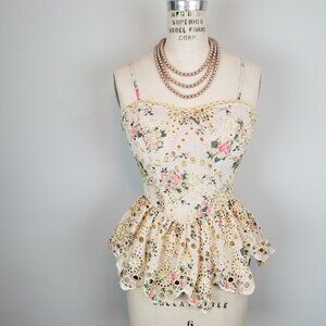 Vici Beaufort Pretty Floral & Gold Peplum Eyelet Scalloped Hem Top Ladies Size S